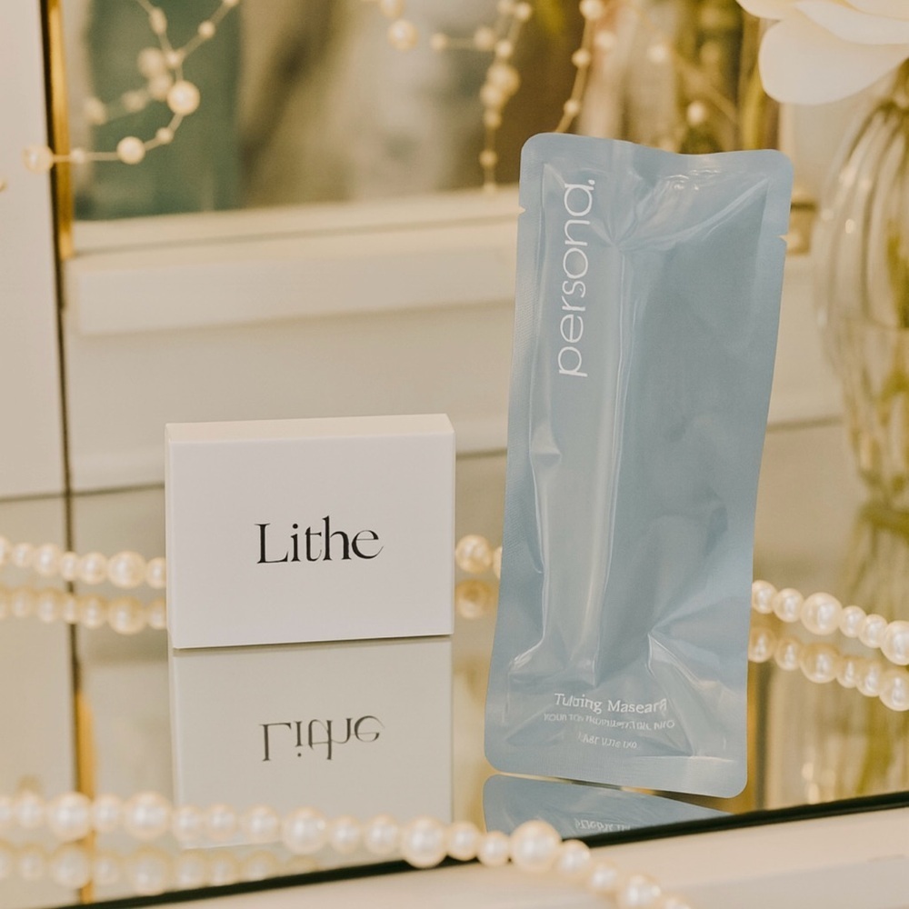 🌺 Lithe Astral Eyeshadow Palette + Persona Tubing Mascara Set